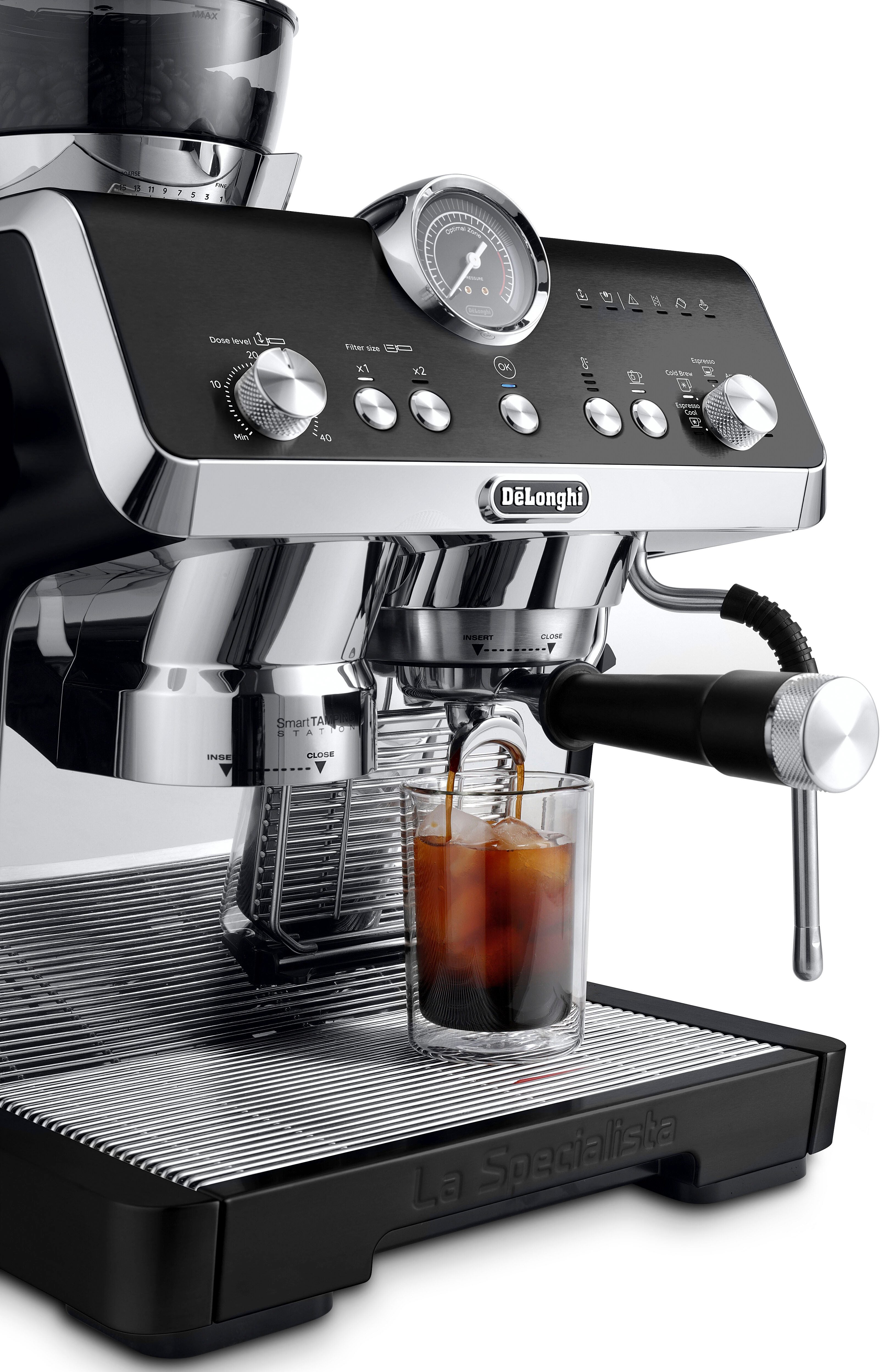 De'Longhi La Specialista Opera Siebträgermaschine in Schwarz mit verchromtem Vollmetall-Gehäuse