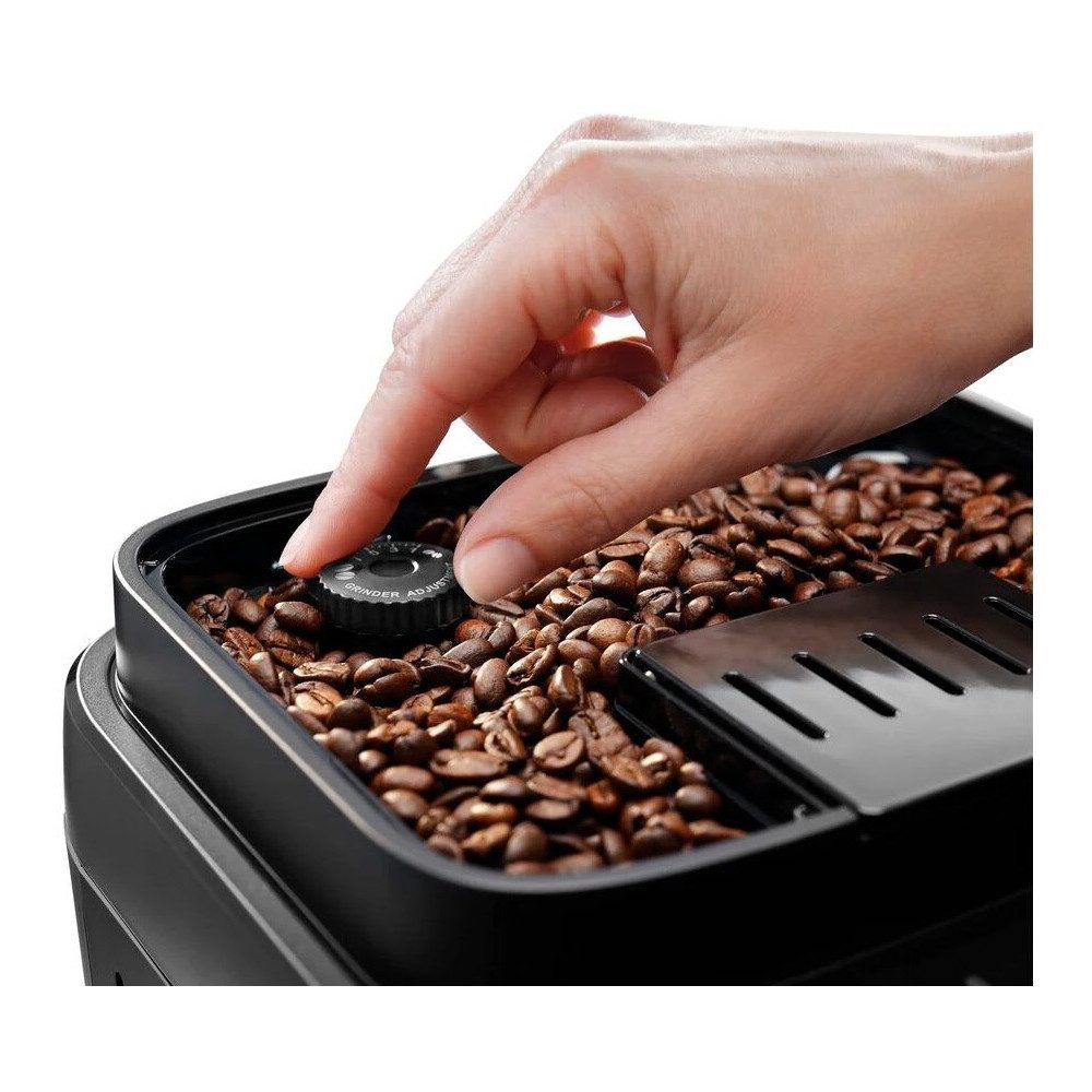 De'Longhi Magnifica Evo Kaffeevollautomat mit farbigem Bedienfeld und Latte Crema System