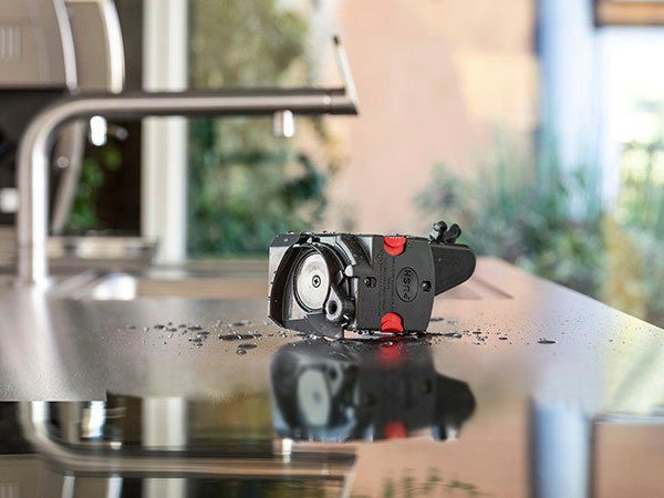 De'Longhi Autentica ETAM29.660.SB Kaffeevollautomat in superkompaktem Design