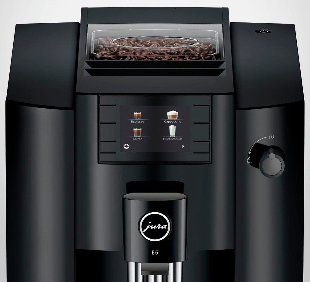 JURA E6 Kaffeevollautomat Full Black Edition mit TFT-Farbdisplay und Milchschaumsystem