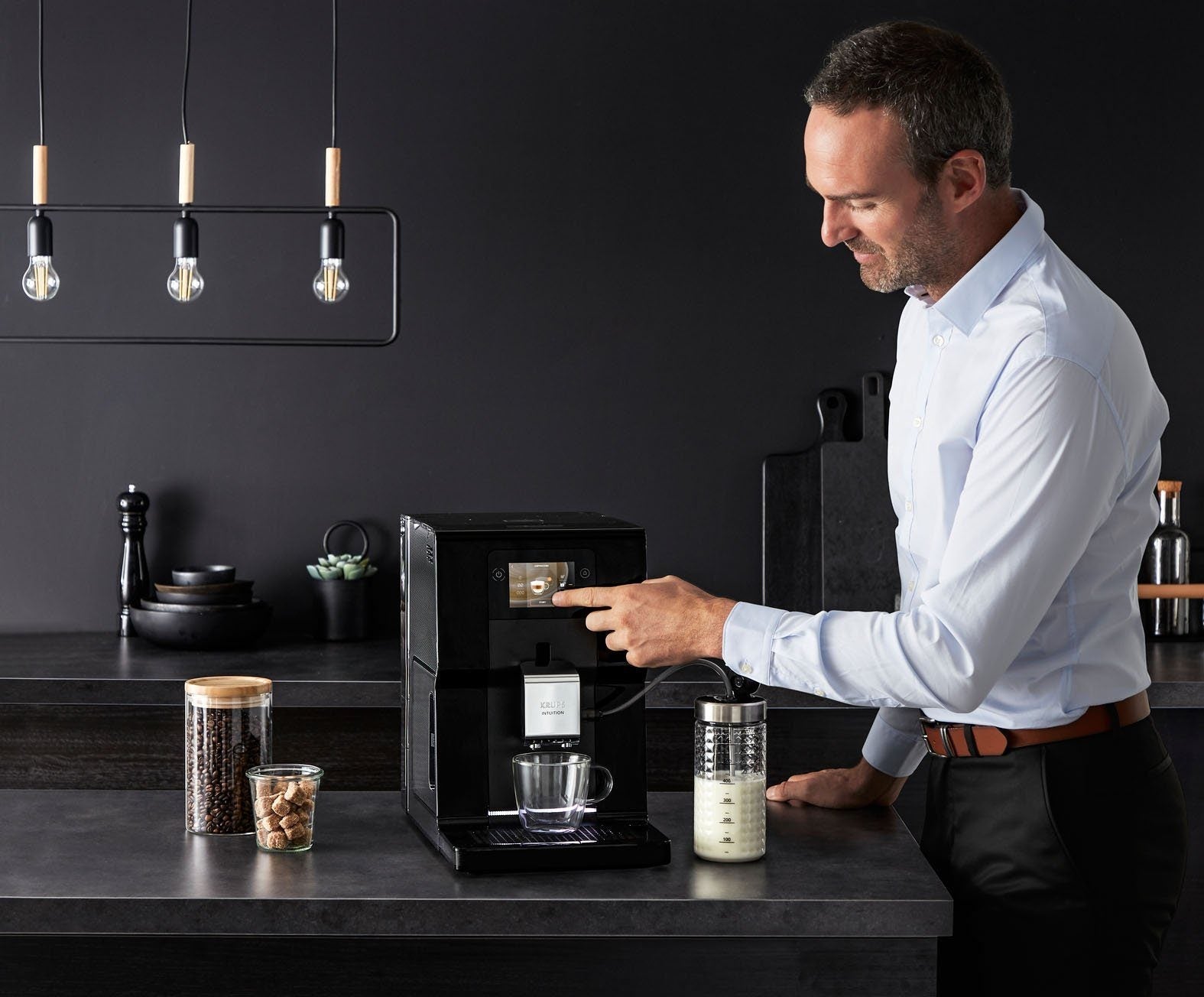 KRUPS EA8738 Intuition Preference Kaffeevollautomat mit Farb-Touchscreen