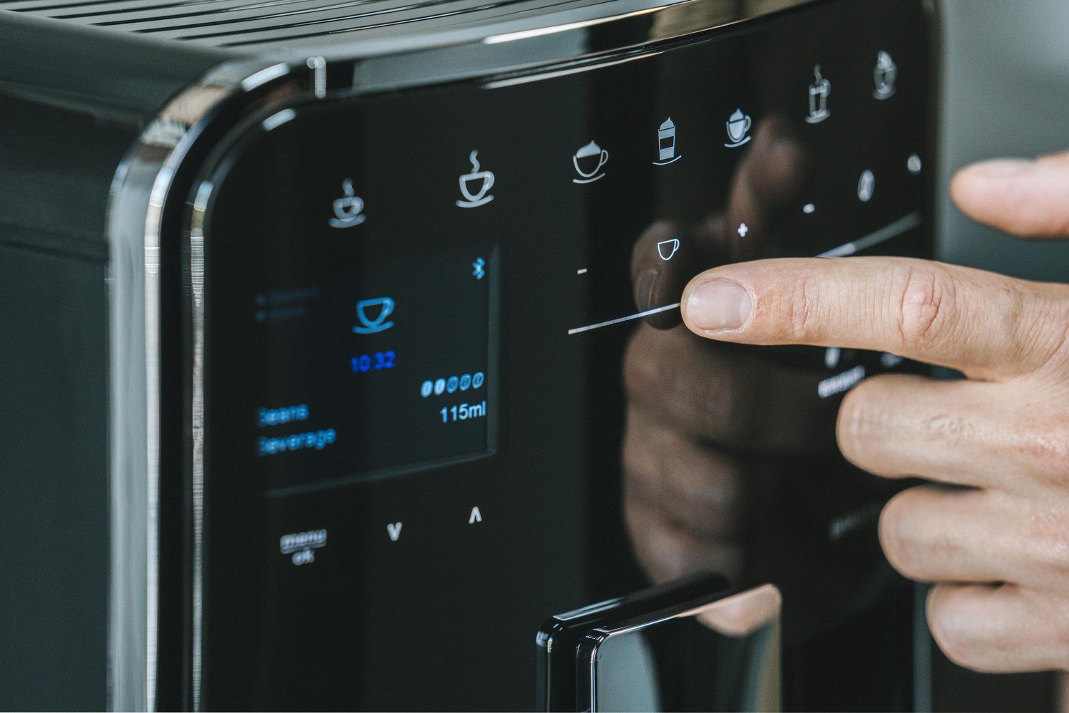 Melitta F85/0-101 Kaffeevollautomat mit TFT-Farbdisplay und Touch-Bedienung