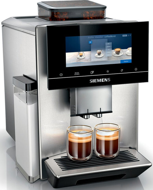 Siemens EQ900 TQ905D03 mit 6,8-Zoll-Display und Edelstahlfront